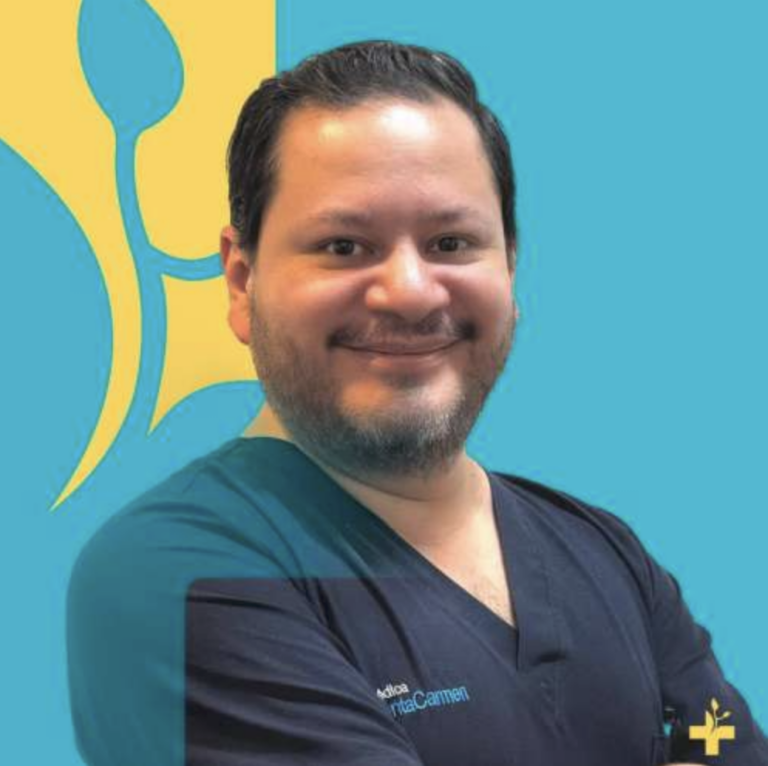 Dr. Franklin Vicencio Ronson nefrólogo Médica Santa Carmen Puebla
